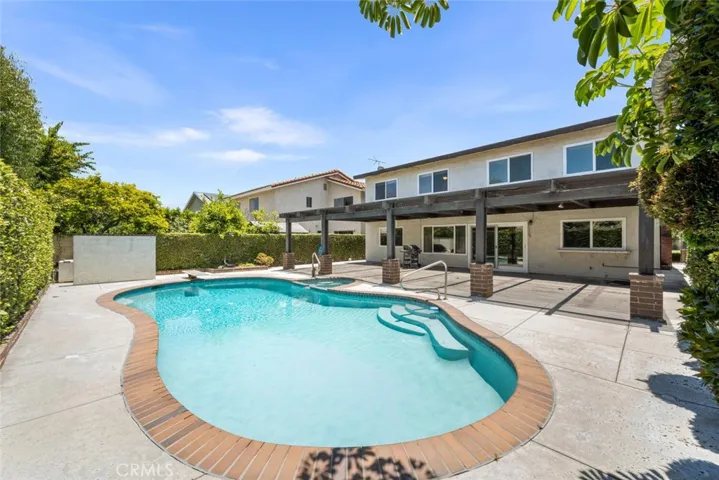 6439 Dominica, Cypress, California 90630