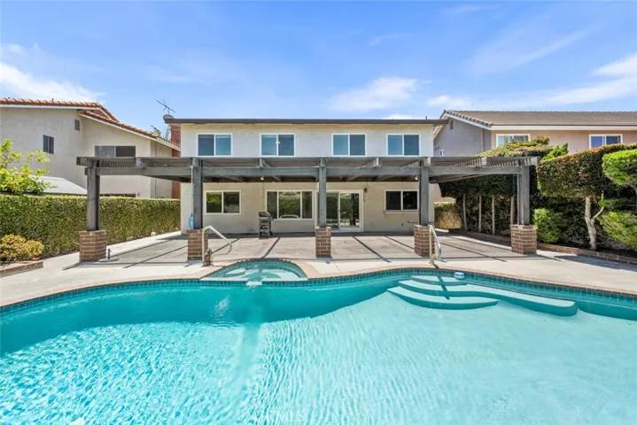 6439 Dominica, Cypress, California 90630