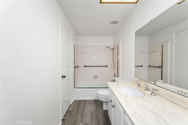 6439 Dominica, Cypress, California 90630