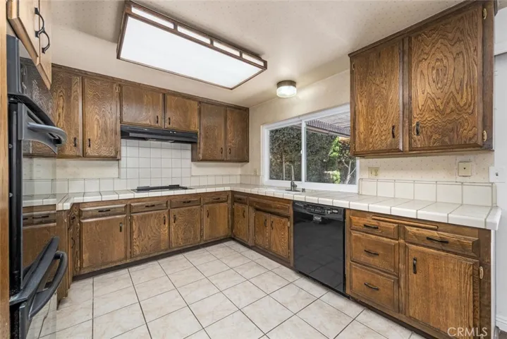 6439 Dominica, Cypress, California 90630