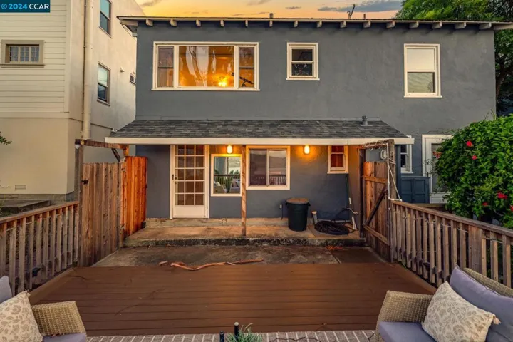 366 Winslow St, Crockett, California 94525