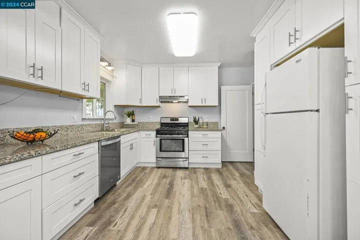 366 Winslow St, Crockett, California 94525