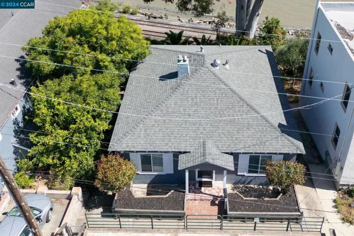 366 Winslow St, Crockett, California 94525