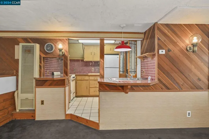 366 Winslow St, Crockett, California 94525