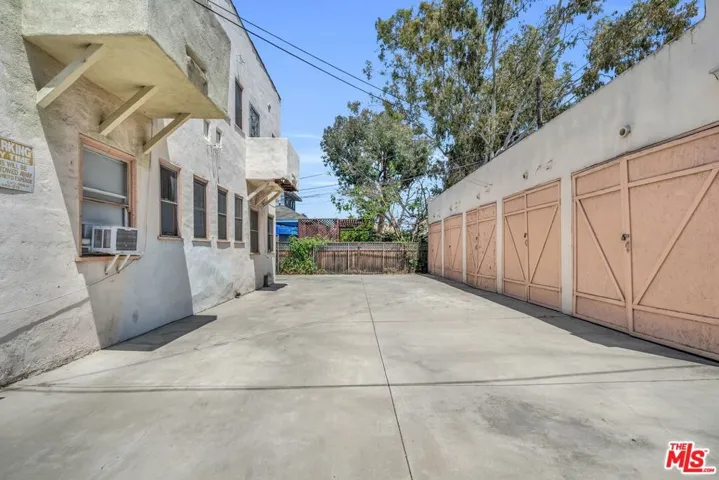 1622 W 25th Street, Los Angeles, California 90007