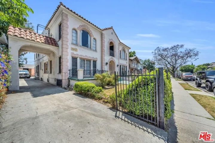 1622 W 25th Street, Los Angeles, California 90007