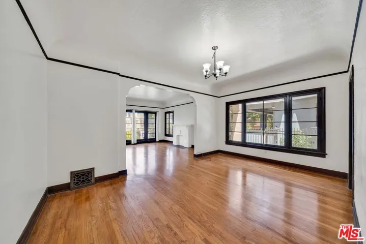 1622 W 25th Street, Los Angeles, California 90007