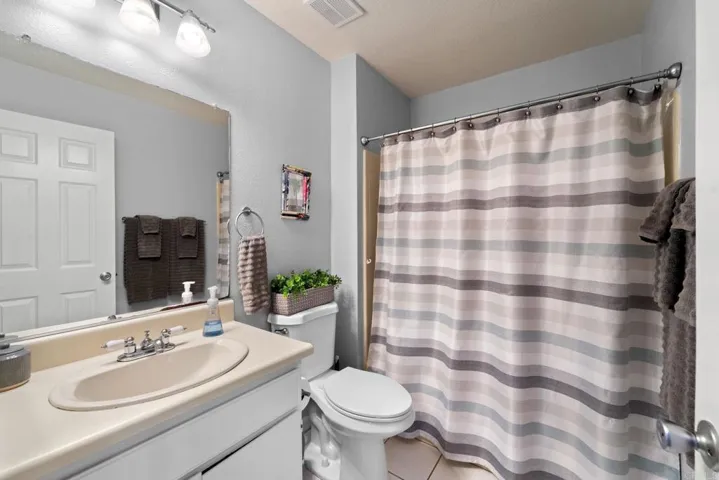 227 Ocotillo Place, Oceanside, California 92057