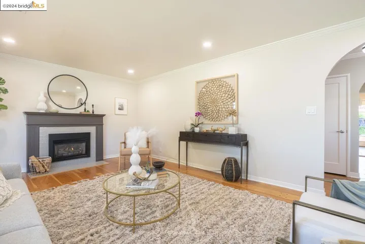 924 Sybil Ave, San Leandro, California 94577