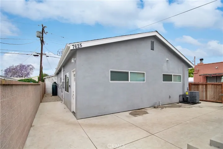 7625 S Denker Avenue, Los Angeles, California 90047
