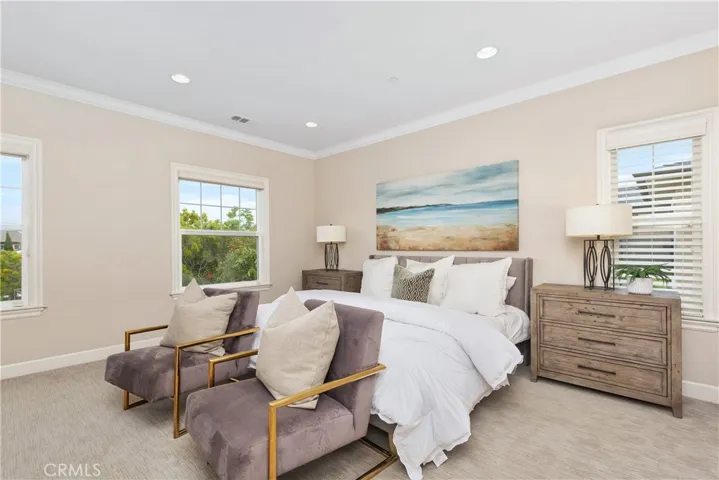 17462 Oakbluffs Lane, Huntington Beach, California 92649