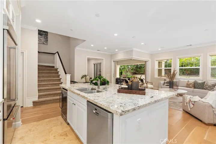 17462 Oakbluffs Lane, Huntington Beach, California 92649