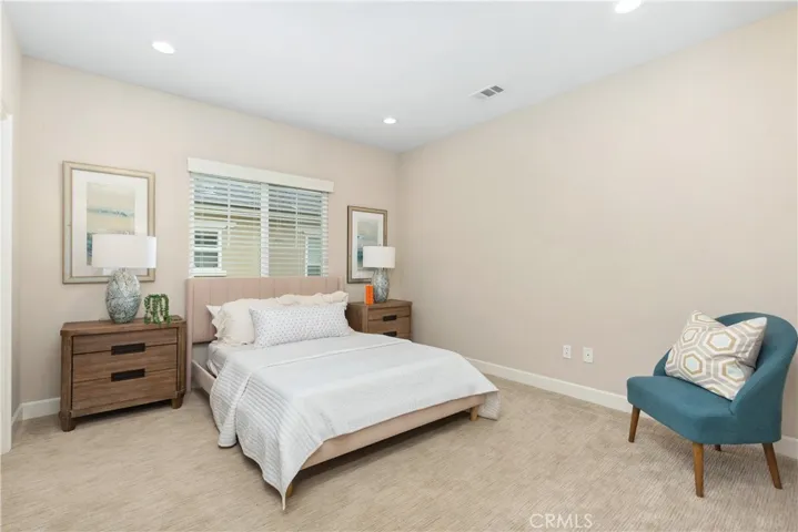 17462 Oakbluffs Lane, Huntington Beach, California 92649