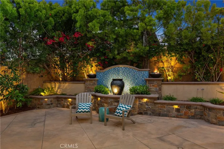 17462 Oakbluffs Lane, Huntington Beach, California 92649