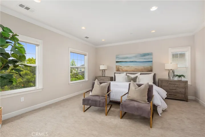 17462 Oakbluffs Lane, Huntington Beach, California 92649