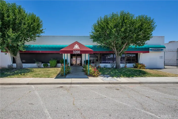 3200 Franklin Avenue, Riverside, California 92507
