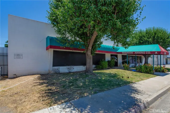 3200 Franklin Avenue, Riverside, California 92507