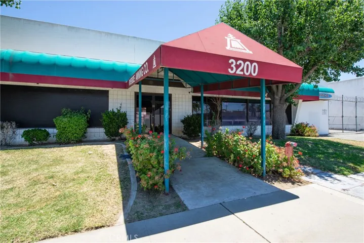 3200 Franklin Avenue, Riverside, California 92507