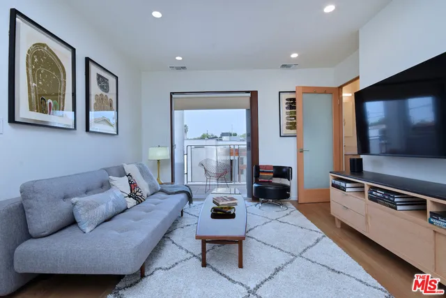 Living Rm