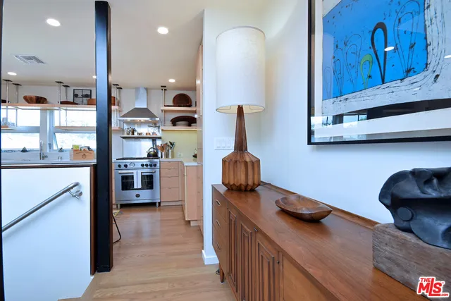 1546 S Spaulding Avenue, Los Angeles, California 90019