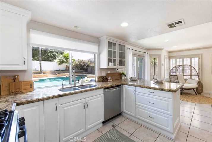 25088 Camino Mancho, Murrieta, California 92563