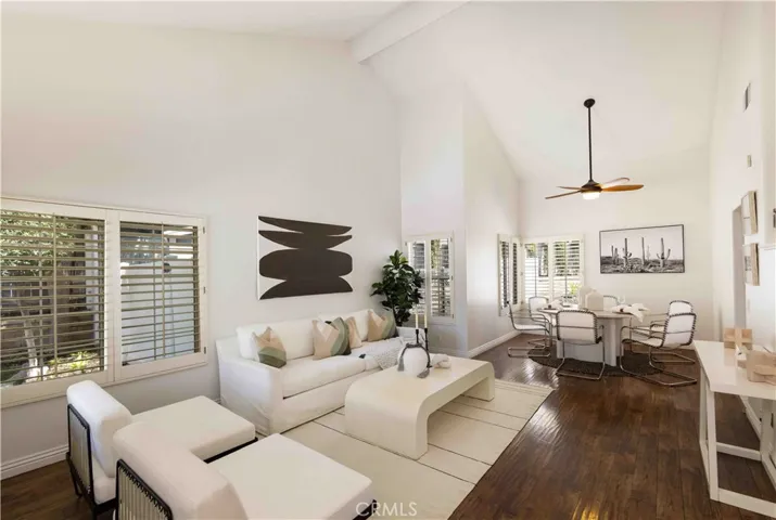 25088 Camino Mancho, Murrieta, California 92563
