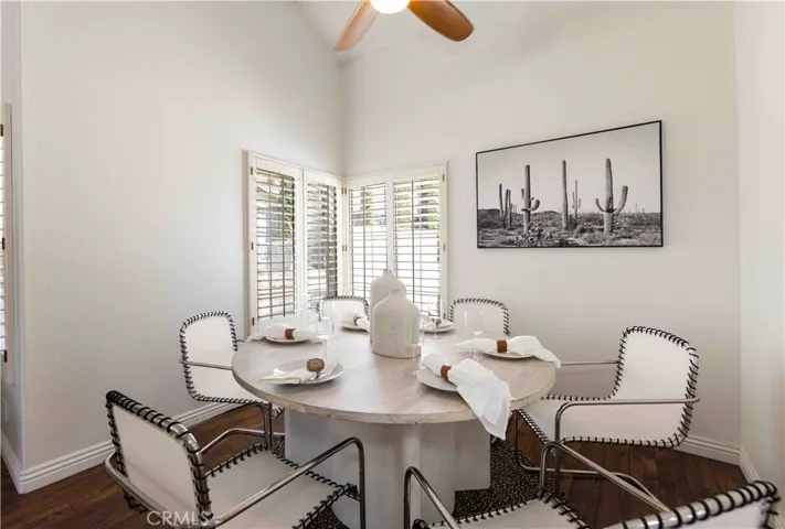 25088 Camino Mancho, Murrieta, California 92563