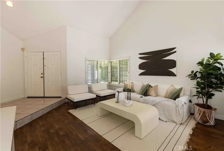25088 Camino Mancho, Murrieta, California 92563