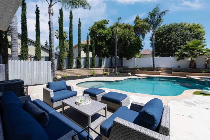 25088 Camino Mancho, Murrieta, California 92563