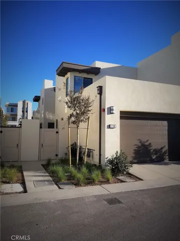 719 Beacon, Irvine, California 92618