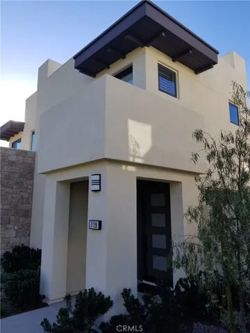 719 Beacon, Irvine, California 92618