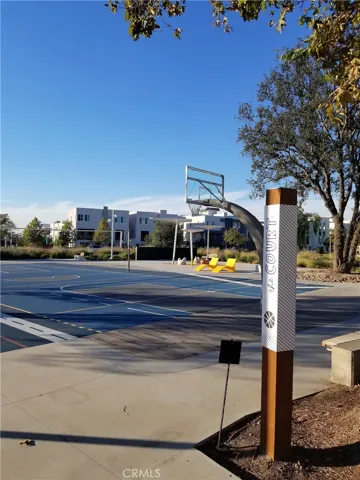 719 Beacon, Irvine, California 92618