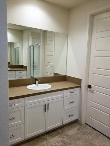 719 Beacon, Irvine, California 92618