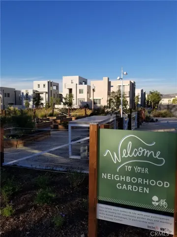 719 Beacon, Irvine, California 92618