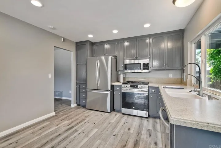 13456 Aldrin Avenue, Poway, California 92064
