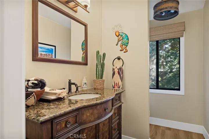 Main Floor 1/2 Bath