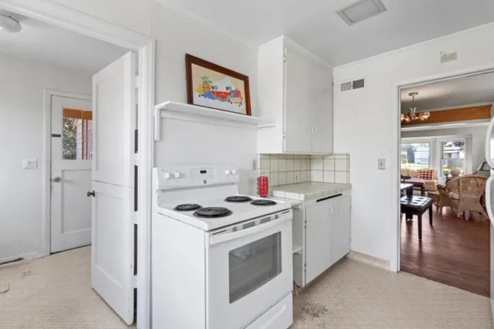 139 N 2nd Street, Salinas, California 93906