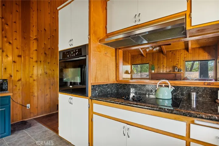 23717 Zuger Drive, Crestline, California 92325