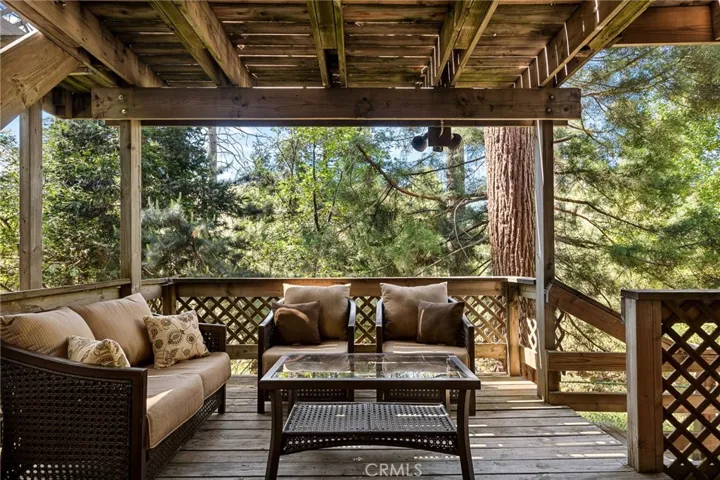 Downstairs Decking Has Steps to the Fenced Yard