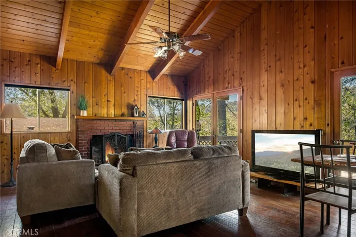 23717 Zuger Drive, Crestline, California 92325