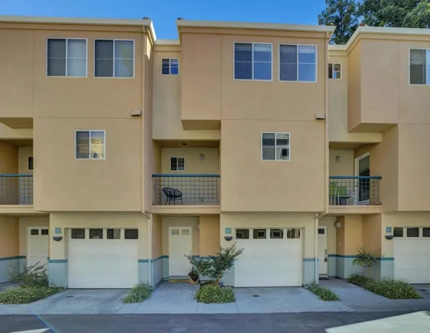 978 Alpine Terrace 4, Sunnyvale, California 94086