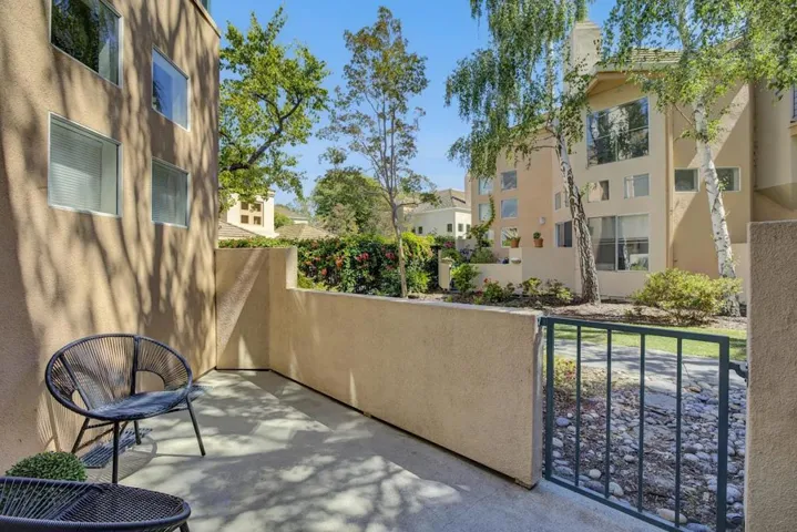 978 Alpine Terrace 4, Sunnyvale, California 94086
