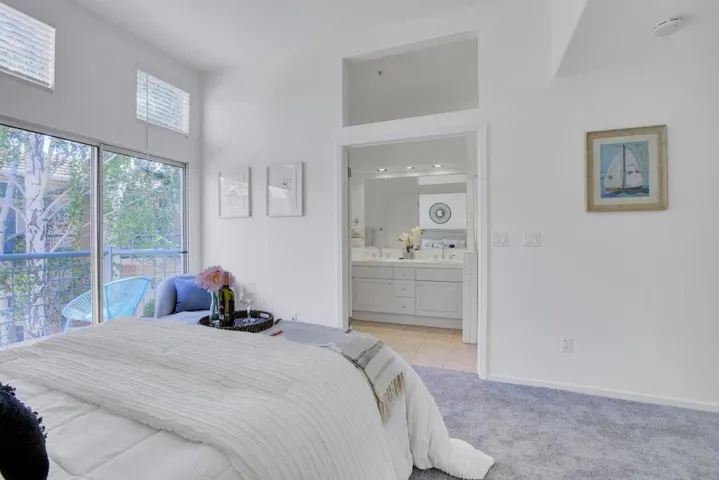 978 Alpine Terrace 4, Sunnyvale, California 94086