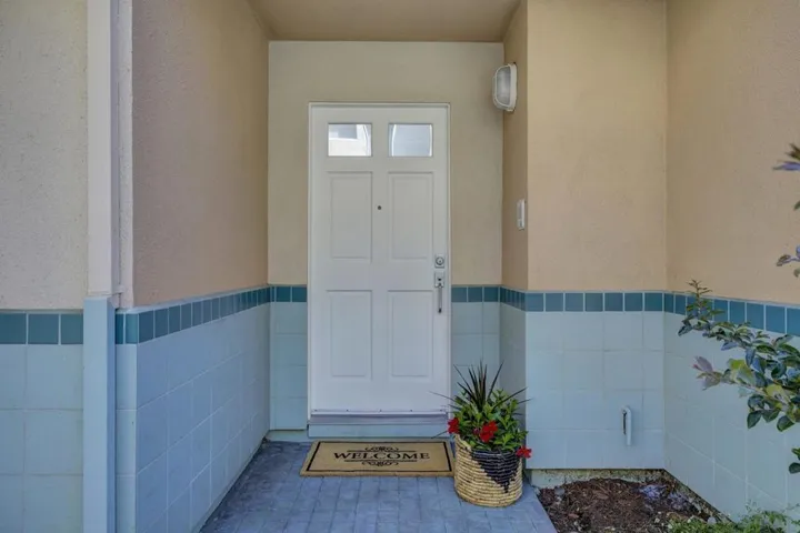 978 Alpine Terrace 4, Sunnyvale, California 94086