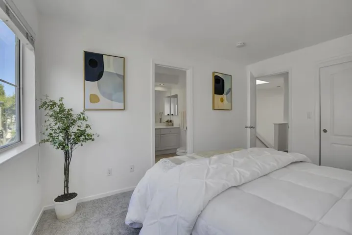 978 Alpine Terrace 4, Sunnyvale, California 94086