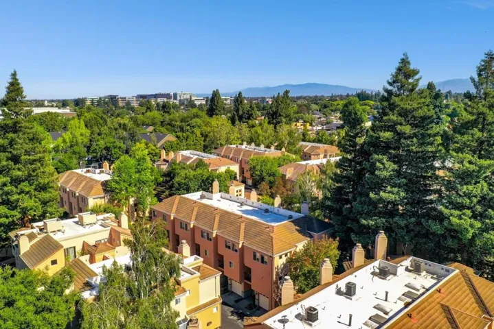 978 Alpine Terrace 4, Sunnyvale, California 94086