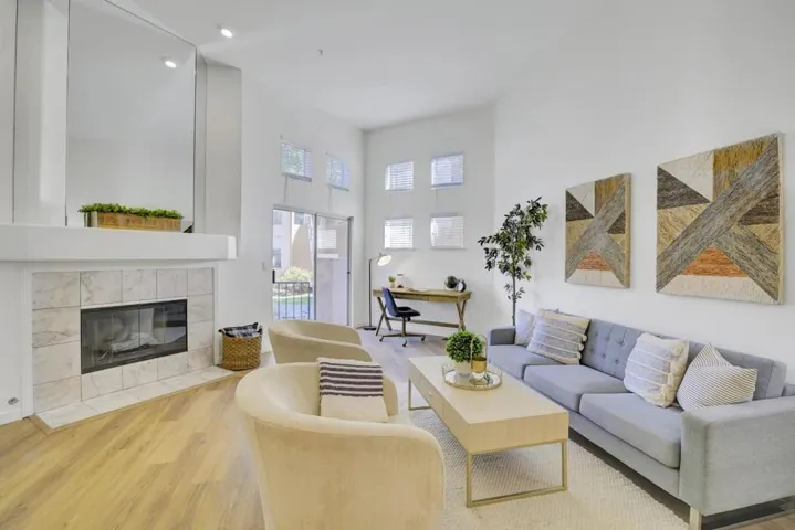978 Alpine Terrace 4, Sunnyvale, California 94086
