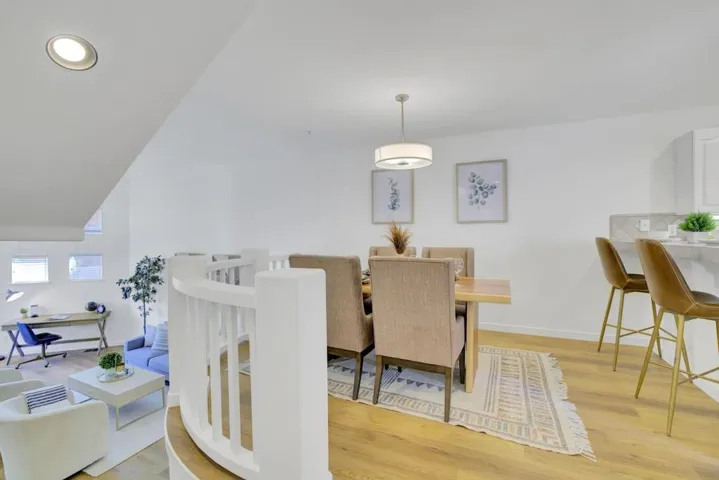 978 Alpine Terrace 4, Sunnyvale, California 94086