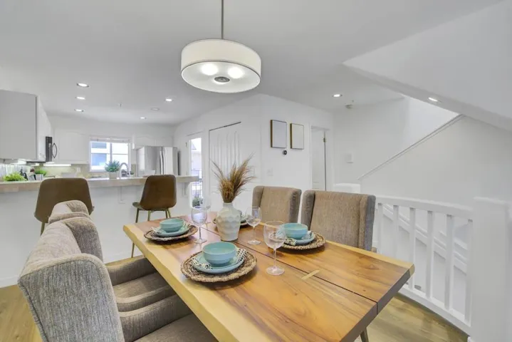 978 Alpine Terrace 4, Sunnyvale, California 94086