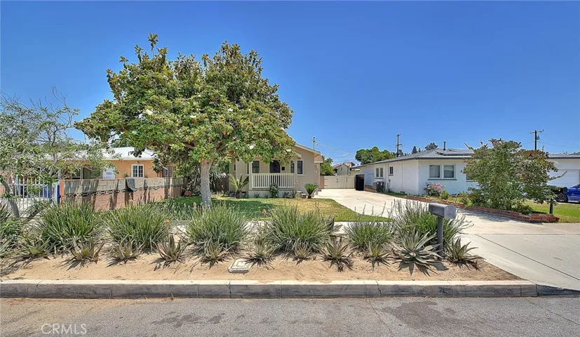 917 S Campus Avenue, Ontario, California 91761